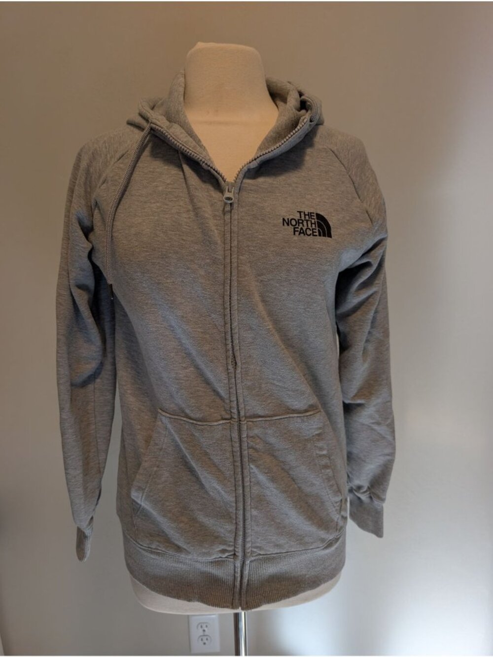 The North Face Womens Grey Full-Zip Hoodie With Logo graphic M